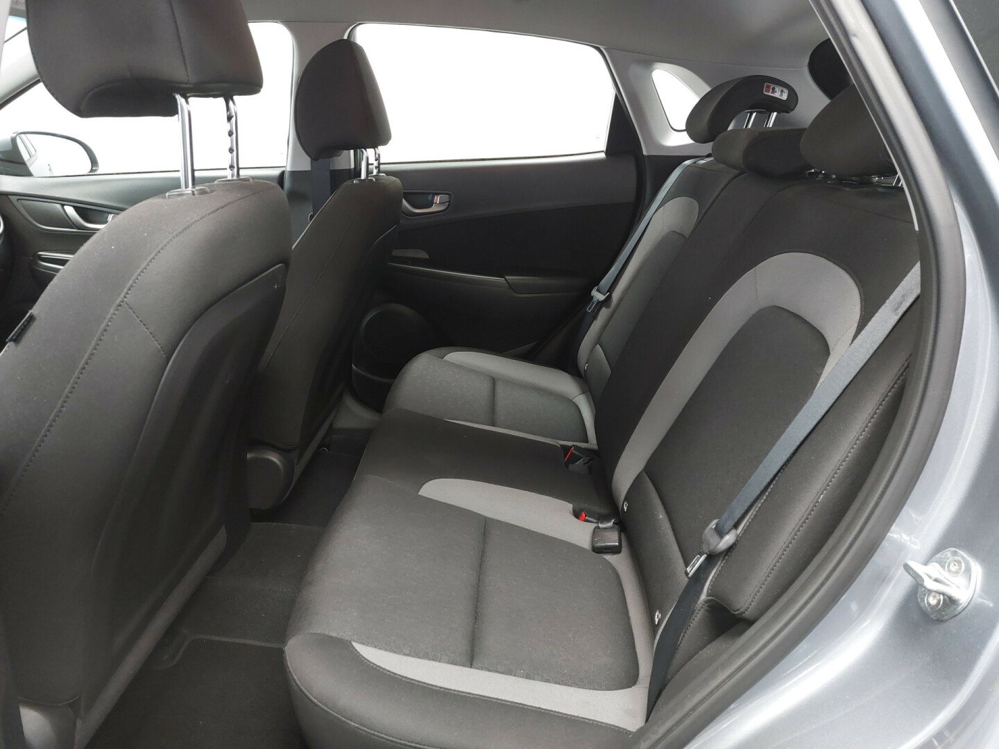 Hyundai-KONA-10