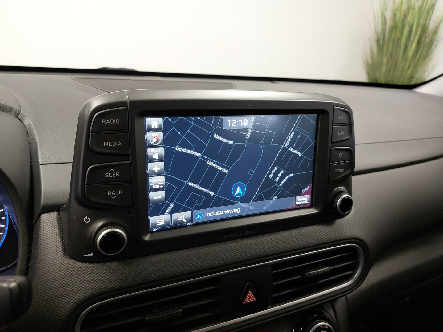 Hyundai-KONA-14