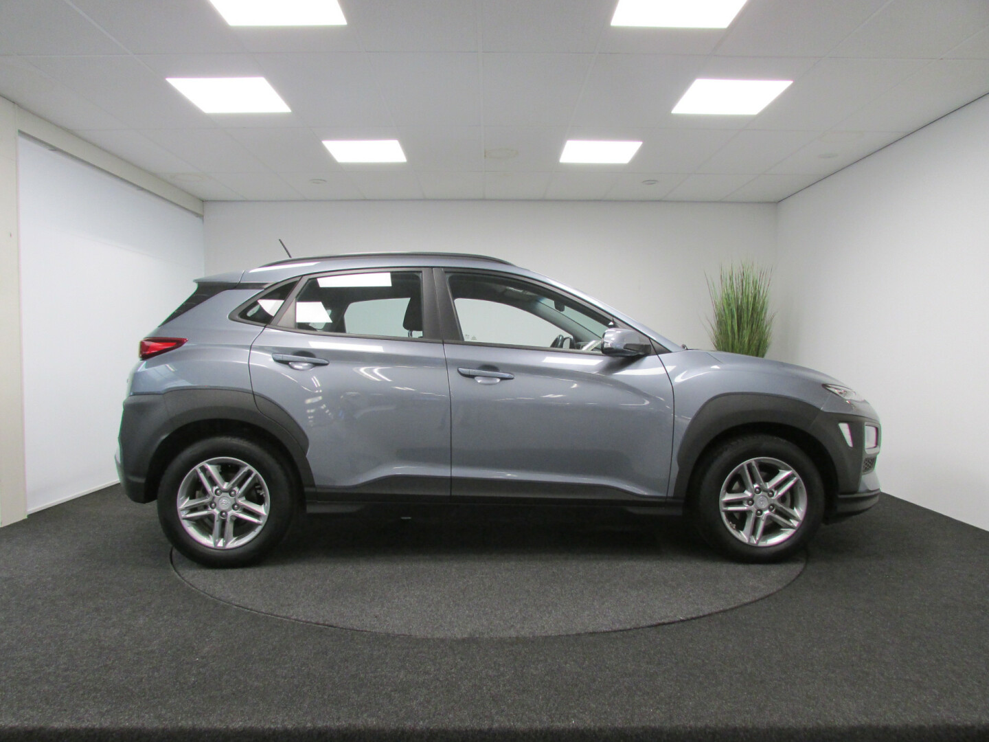 Hyundai-KONA-27